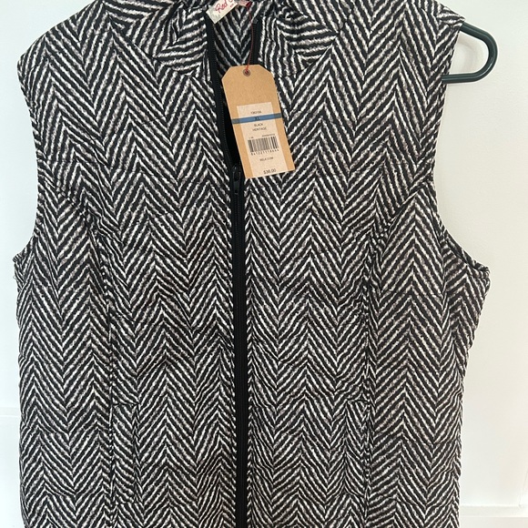 Brand new RED CAMEL  vest. Zebra print - Picture 3 of 4